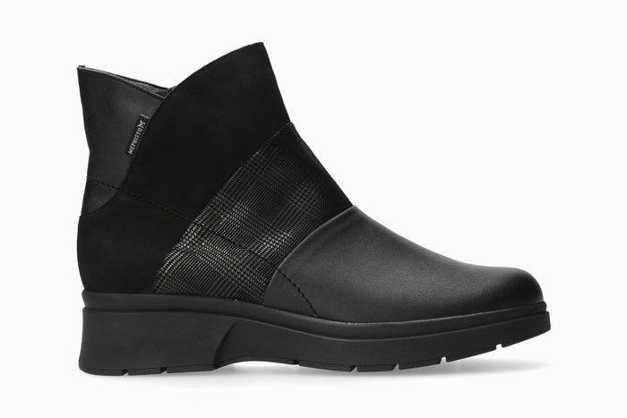 Dyane - Black | M6VN