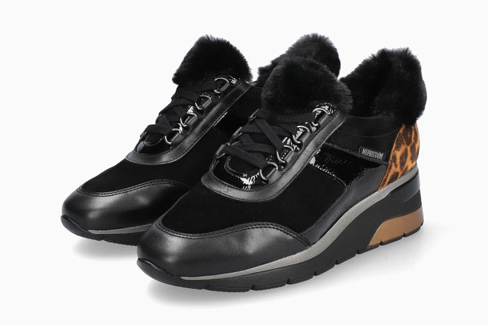 Estella - Black | M6WY
