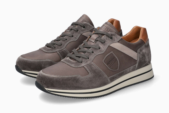 Greg - Graphite | M5WQ