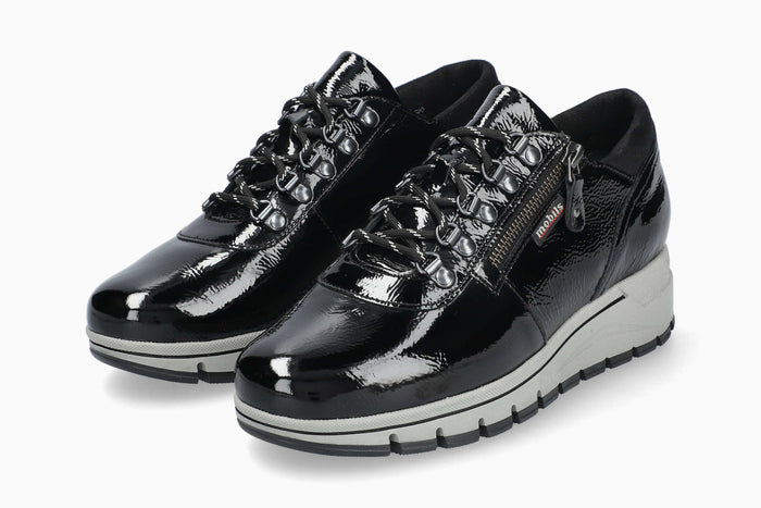 Gwenn - Black | M6AS