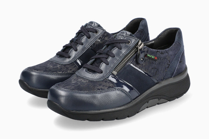 Izae - Navy | M4XW