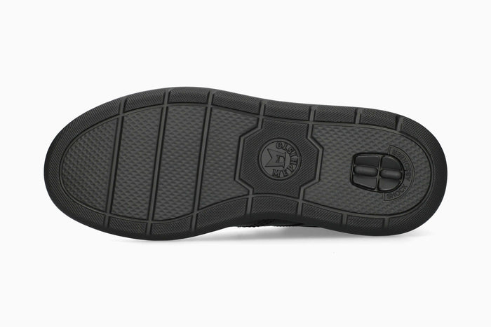 Olivier - Black | M6UB