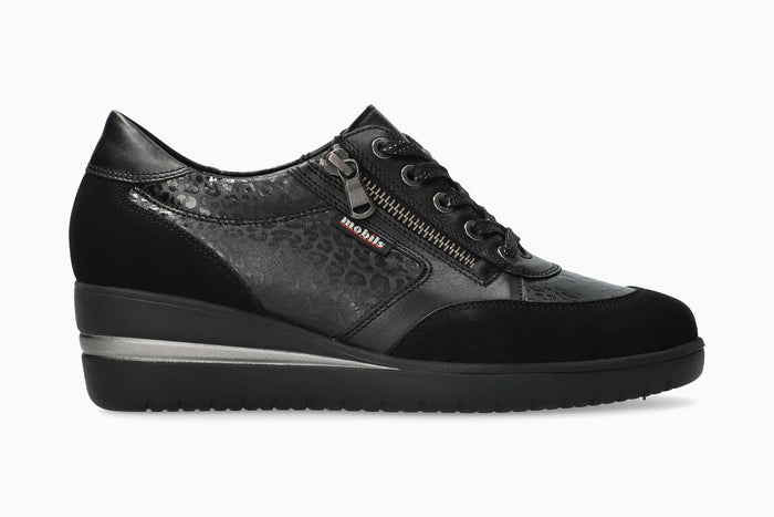 Patrizia - Black | M6SV