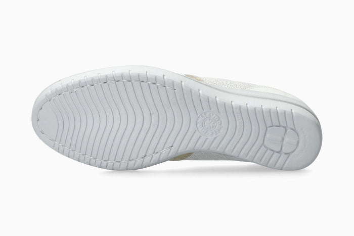 Patrizia - White | M7WD