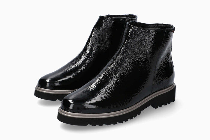 Sorencia - Black | M4CY