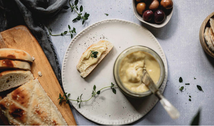 Soyoyoy - BRIE'ZY Plant-Based Spread